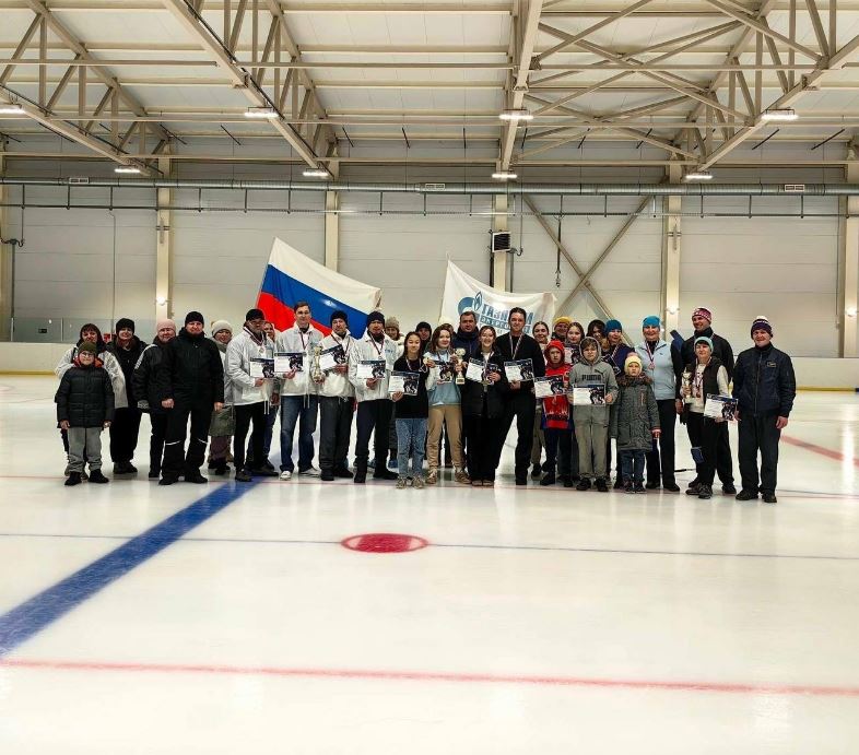 В Тобольске провели турнир по кёрлингу, посвящённый Дню народного единства